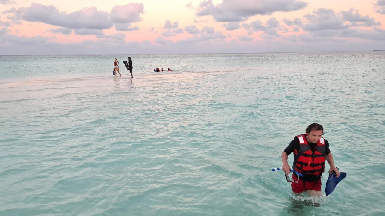 Coral Beach Maldives Hangnaameedhoo Exterior photo